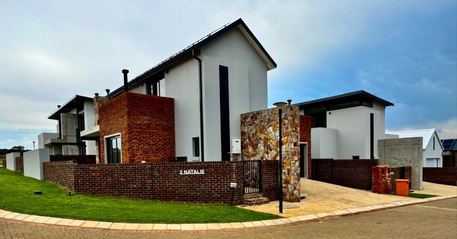 Commercial Property for Sale in Helderzicht Eco Estate North West